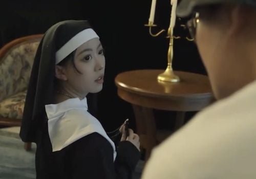 Em học sinh nóng bỏng quyến rũ thầy giáo cũ